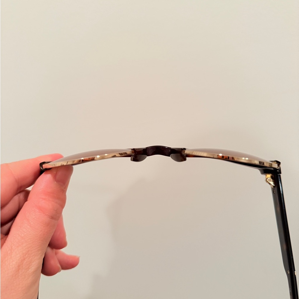 Stella McCartney - Brown Tortoise Round Sunglasses - Picture 4 of 6